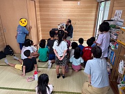 続いて凛々しい声で美女と野獣！