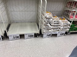 国産米10㌔…個人的に久々見ました😂