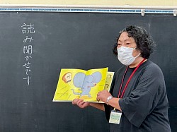 パンどろぼうが正体を明かしたこの飛んでいくパンマスクがシュール！✨ひろきさん