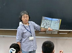 低学年にもわかりやすく楽しい本を読んでくださっている✨とくちゃん